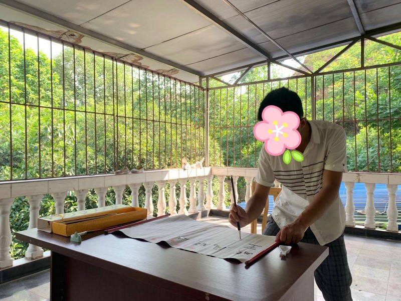 精神病院送温暖