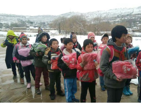 白鲸鱼旧衣服回收平台