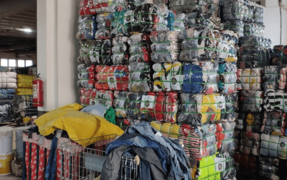 回收旧衣服
