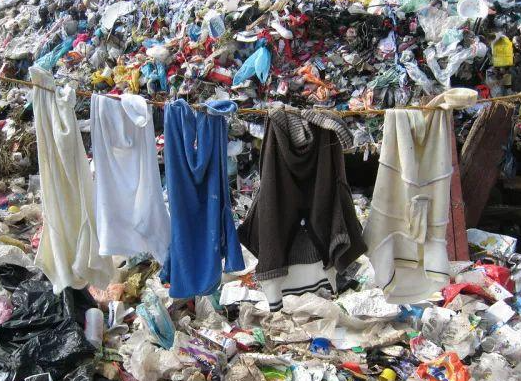 回收旧衣服