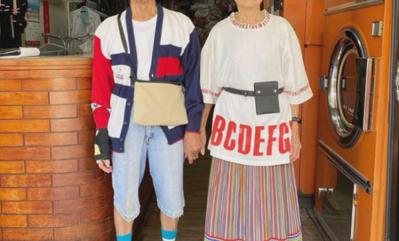 挑战用旧衣穿搭出不同时尚风格