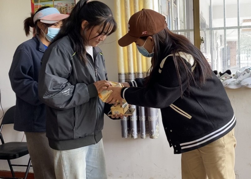 ae026a3f-7b2d-4c1a-83be-bf589436f966