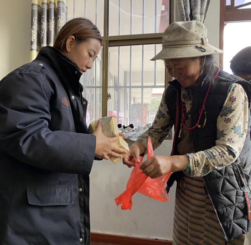 926c6890-9a9e-4801-b1a9-f3523d5727d1