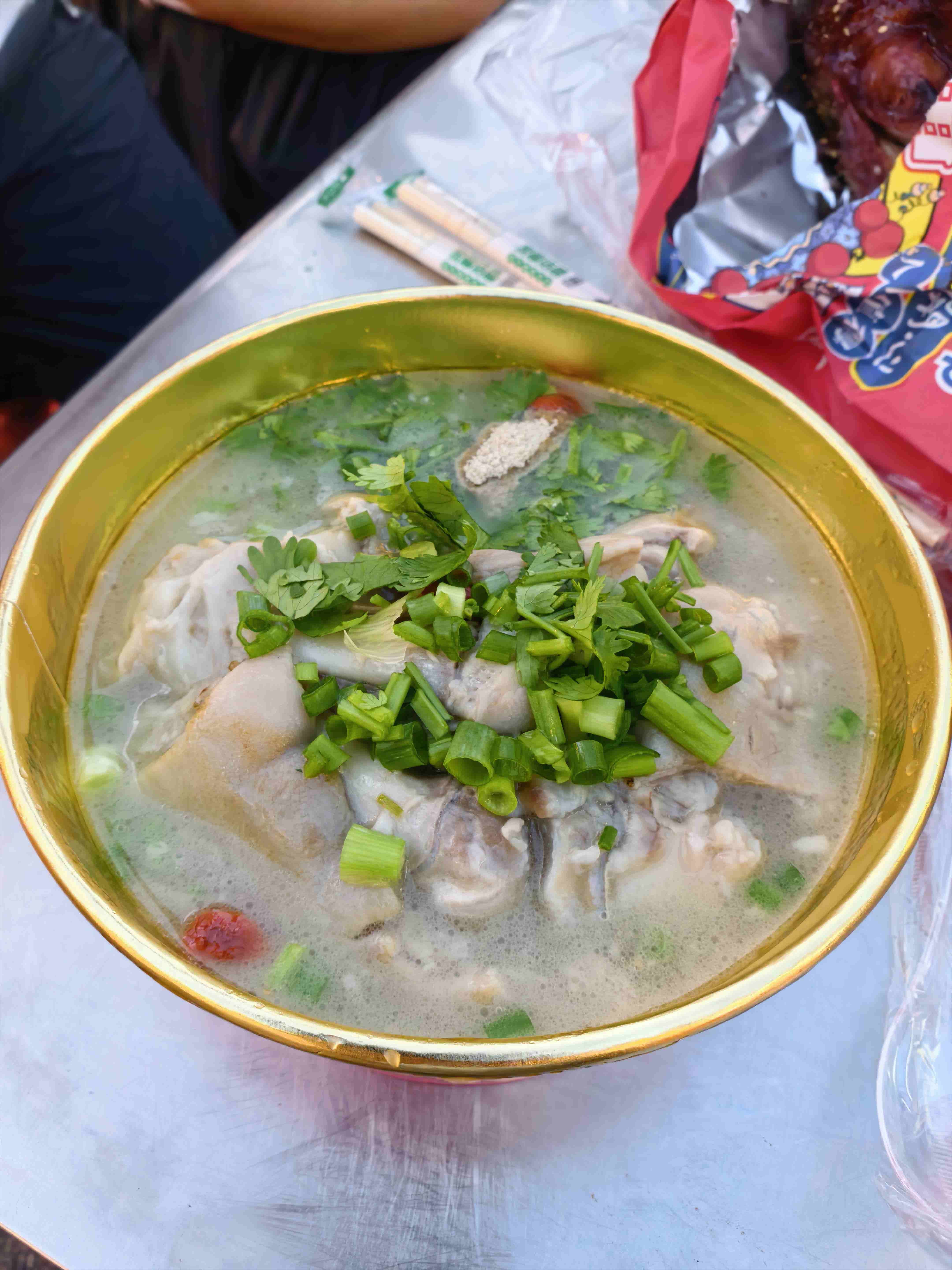七嘴八舌